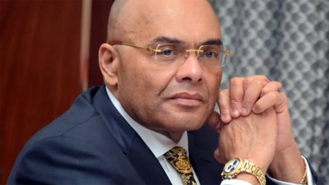 Adhésions à l’Union sacrée : “Perpétuel recommencement qui aboutira aux mêmes résultats” (Adam Bombole) Adhésions à l’Union sacrée : “Perpétuel recommencement qui aboutira aux mêmes résultats” (Adam Bombole)