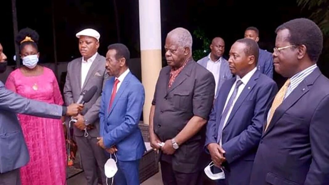 RDC : Le Président Mboso et l’ensemble de son bureau chez le Cardinal Laurent Monsengwo RDC : Le Président Mboso et l’ensemble de son bureau chez le Cardinal Laurent Monsengwo