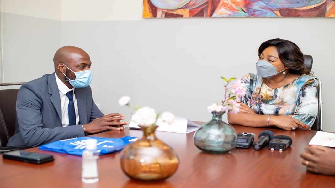 Youssouf Mulumbu chez Denise Nyakeru