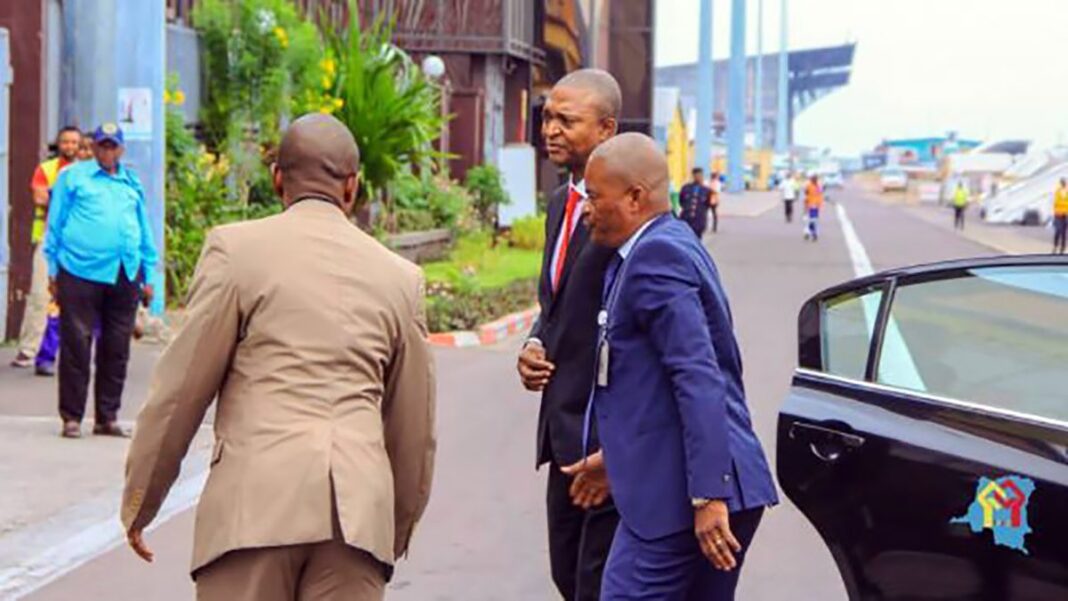 Ramazani Shadary soupçonné de flirter avec l’Union sacrée Ramazani Shadary soupçonné de flirter avec l’Union sacrée