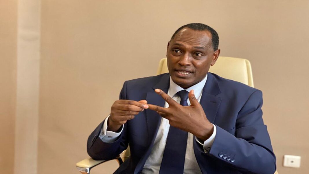 Destitution de Zoé Kabila : “J’espère que la cour constitutionnelle va le réhabiliter comme pour tous les autres” Moïse Nyarugabo Destitution de Zoé Kabila : “J’espère que la cour constitutionnelle va le réhabiliter comme pour tous les autres” Moïse Nyarugabo