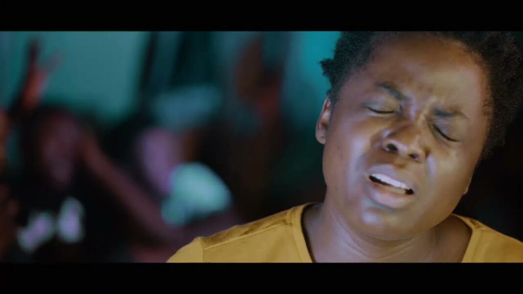 Rosny Kayiba – Nazo bondela yo (Clip Officiel) Rosny Kayiba – Nazo bondela yo (Clip Officiel)