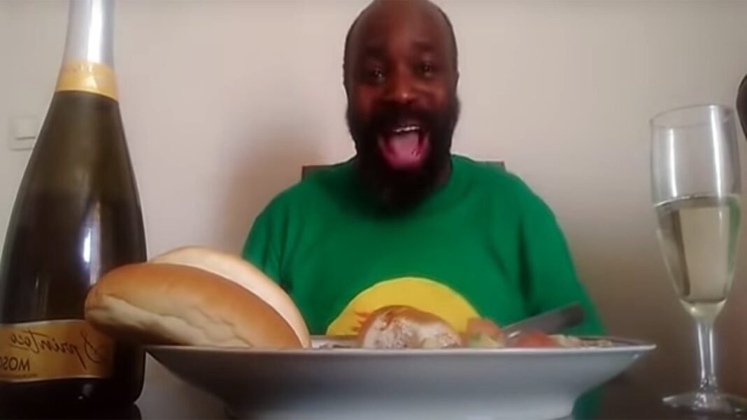 Commandant Esso fête la libération de Boketshu Wa Yambo