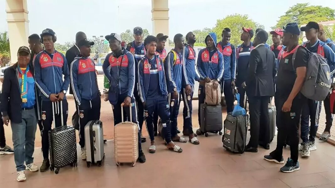 Hector Cuper et quelques Léopards sont bien arrivés à Tunis Hector Cuper et quelques Léopards sont bien arrivés à Tunis