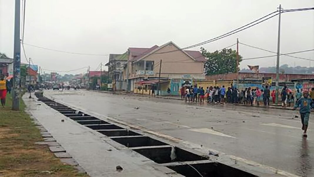 Un policier tue un étudiant de G2 en pleine scène à Masangambila