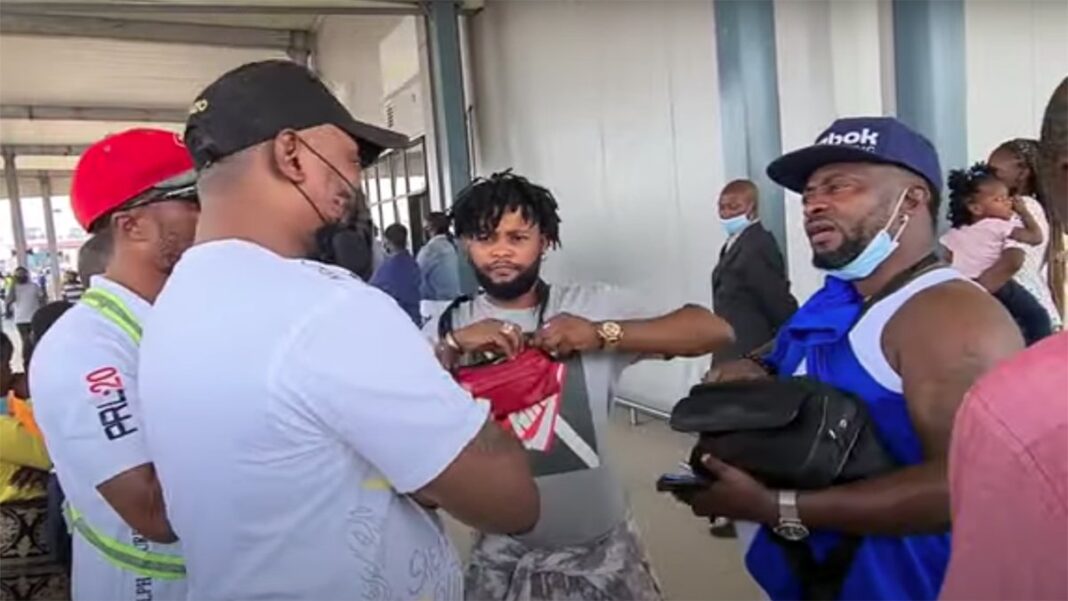 VIDEO. L’arrivée de Igor 2 minutes à Kinshasa VIDEO. L’arrivée de Igor 2 minutes à Kinshasa