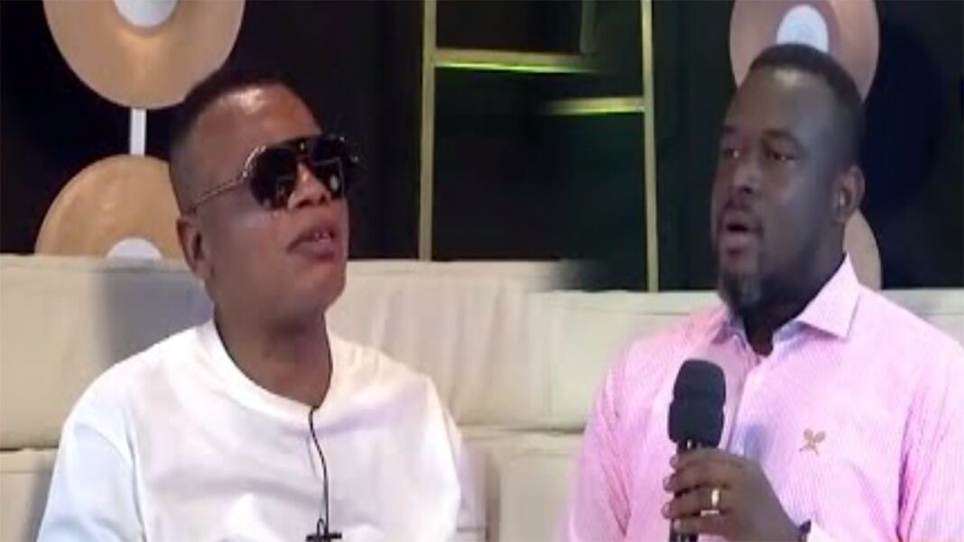 Joli Mubiala, le petit frère de King Kester Emeneya face à Papy Mboma Joli Mubiala, le petit frère de King Kester Emeneya face à Papy Mboma