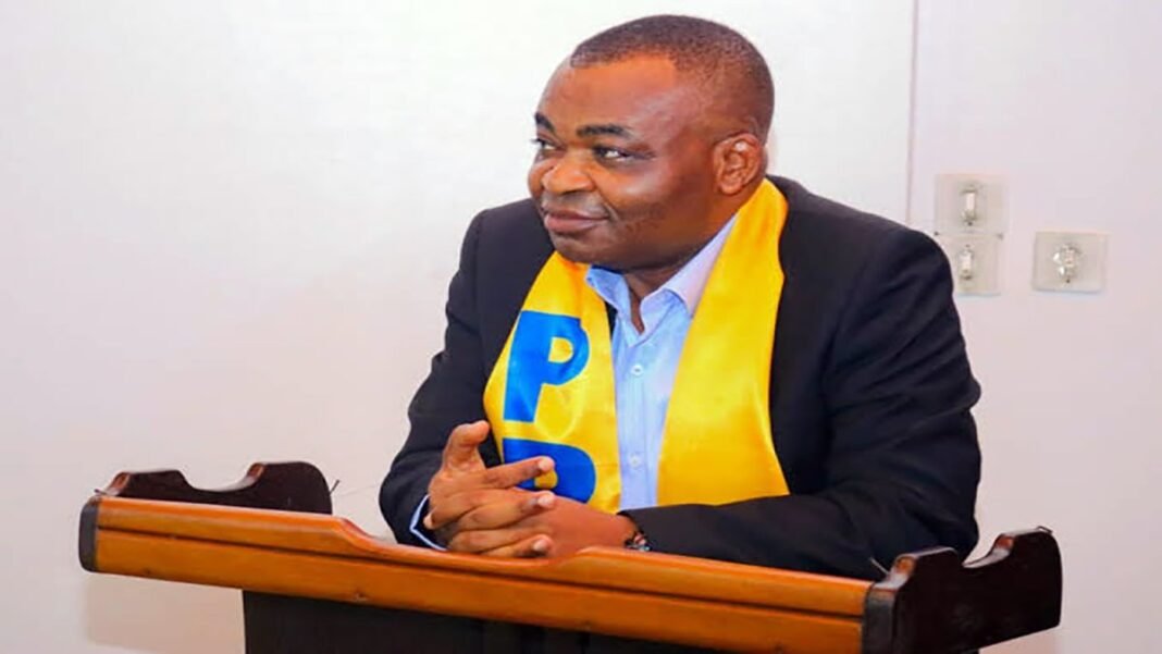 Ardent Kabambi retire sa plainte contre Ferdinand Kambere