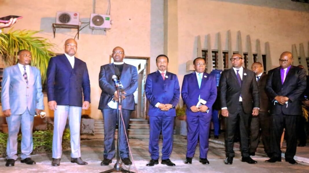 Après Fridolin Ambongo, les émissaires de Tshisekedi chez Bokundoa en mission d’apaisement