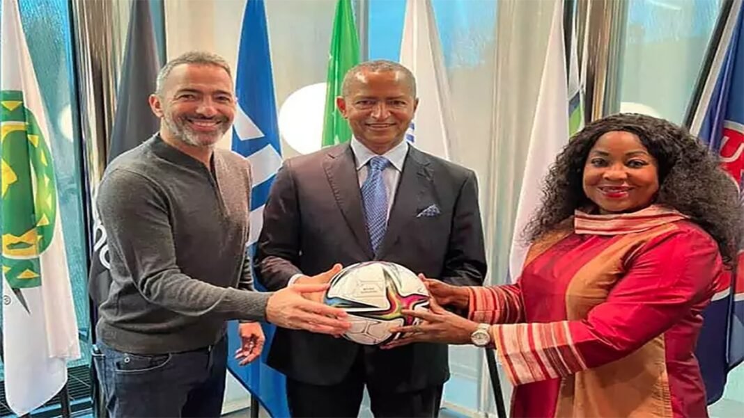 Foot : Katumbi accueilli à la FIFA