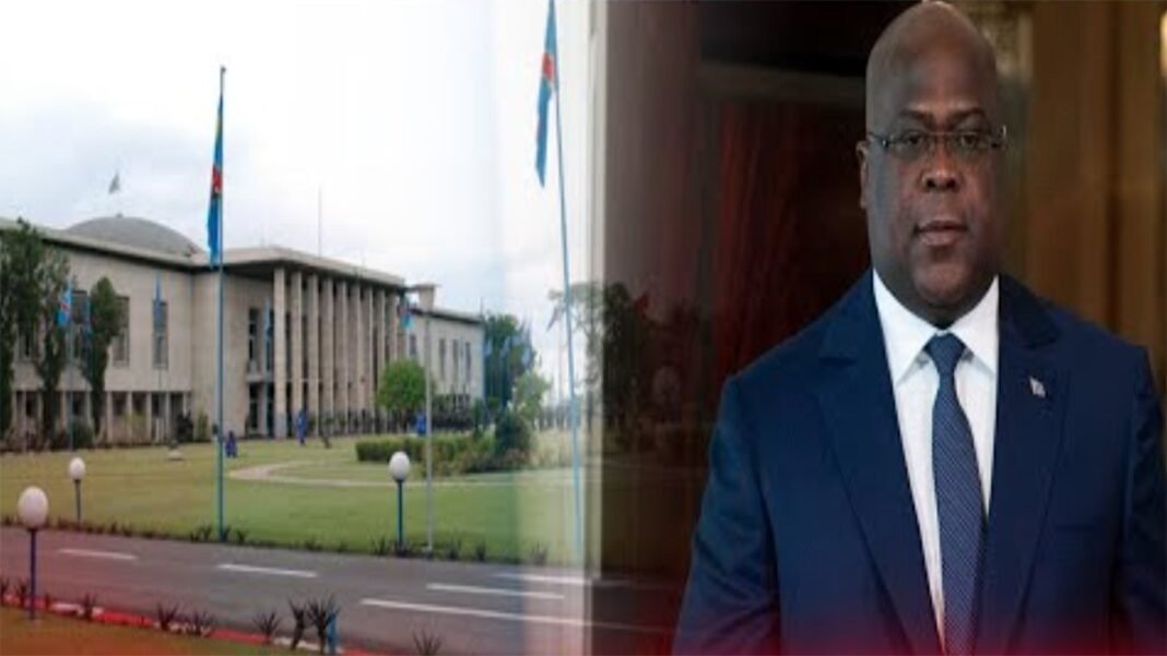 La guerre dans la cour du président : Qui garder et qui jeter ?