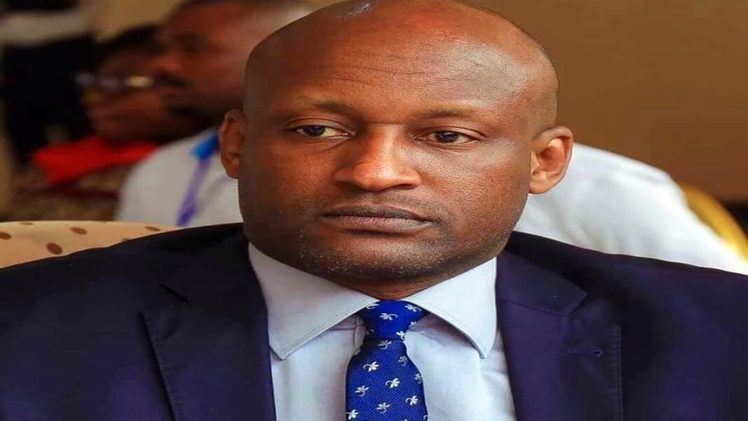 Après Mbikayi, Yves Kisombe propose la suppression des Assemblées provinciales qu’il qualifie de «nuisibles» et «inutiles»