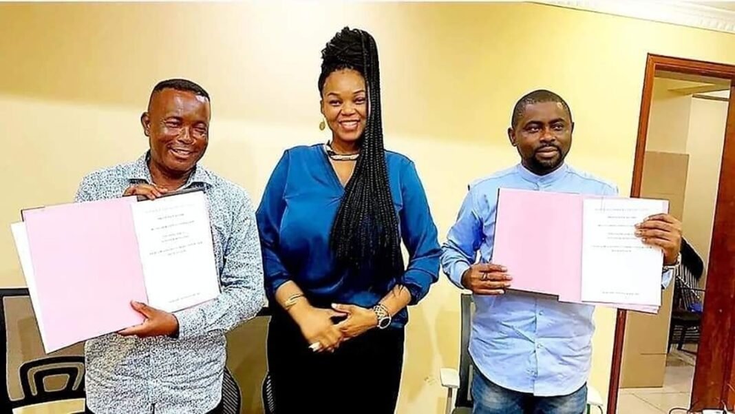 Denis Lessie signe un contrat, il va incarner le rôle de lucifer dans un film produit par Élise Salumu