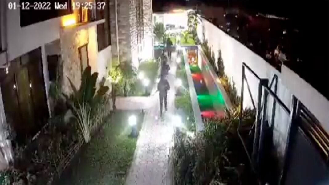 Voici les vidéos de l’incursion de la garde républicaine à la résidence de Jean-Marc Kabund !