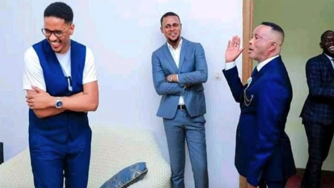 Prophète Denis Lessie répond au prophète Joel Francis Tatu en plein culte Prophète Denis Lessie répond au prophète Joel Francis Tatu en plein culte