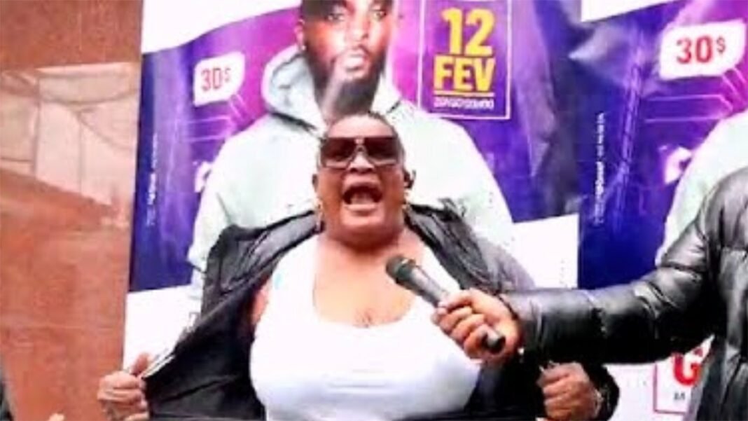 Kissindjora craque en pleine émission, akati elamba