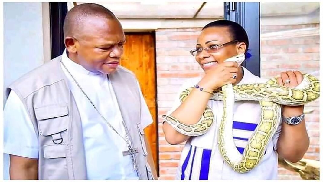 Olive Lembe Kabila et Cardinal Ambongo à Kingakati