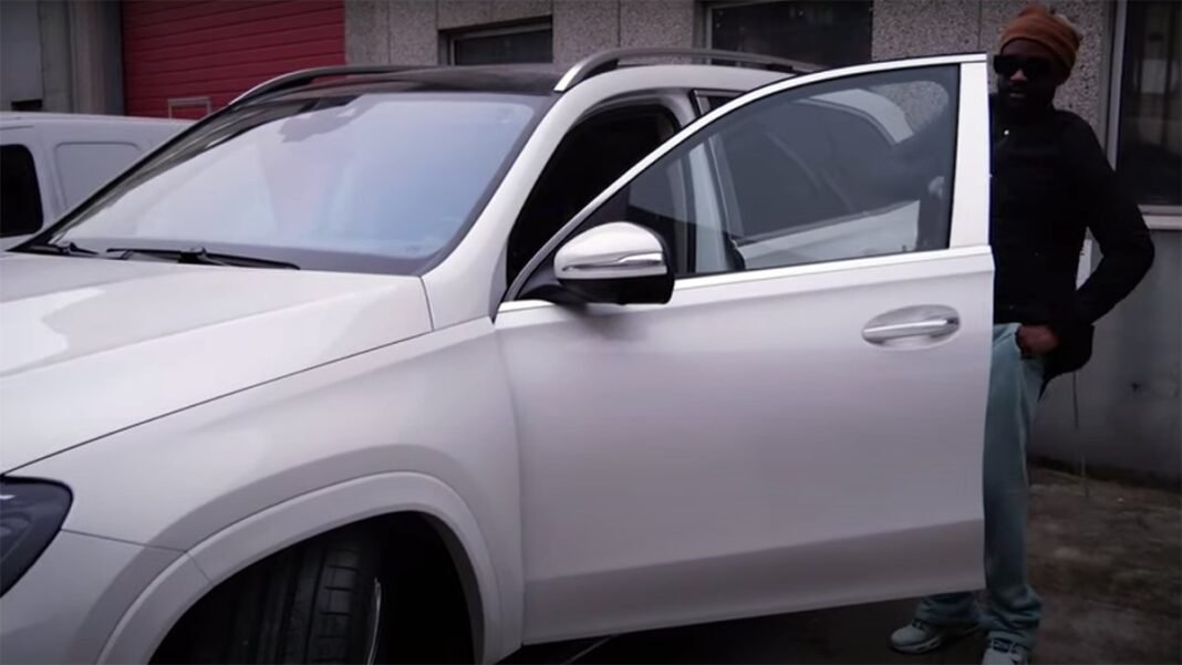 Fally Ipupa sort de son silence et répond à ses détracteurs