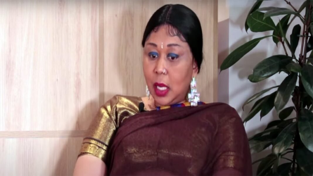 Fifi Miss Yolo, ex danseuse de Koffi Olomide n’en peut plus, elle évoque le ras-le-bol des danseuses