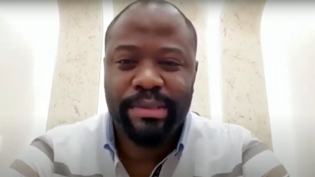 Urgent : Moïse Mbiye sort enfin de son silence (Plus de jeudi à 22 heures) Urgent : Moïse Mbiye sort enfin de son silence (Plus de jeudi à 22 heures)