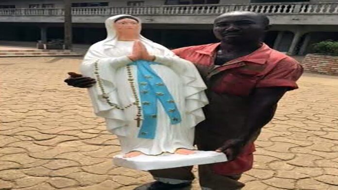 Statue-Vierge-Marie