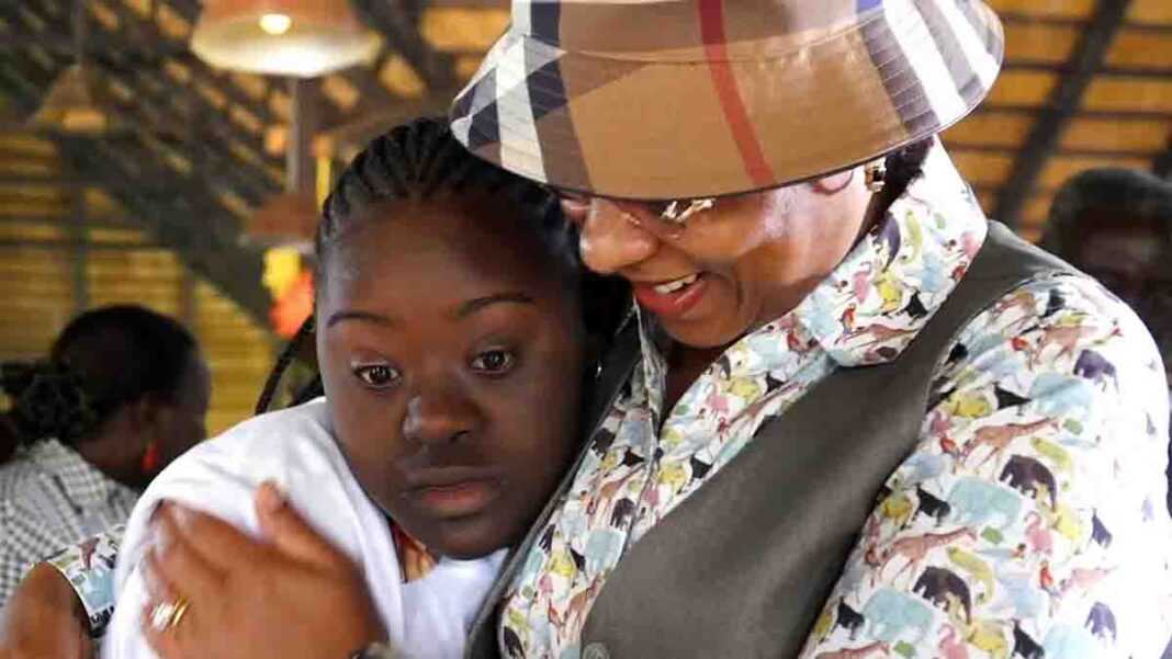 Maman Olive Lembe aide des enfants atteints de trisomie 21 Maman Olive Lembe aide des enfants atteints de trisomie 21