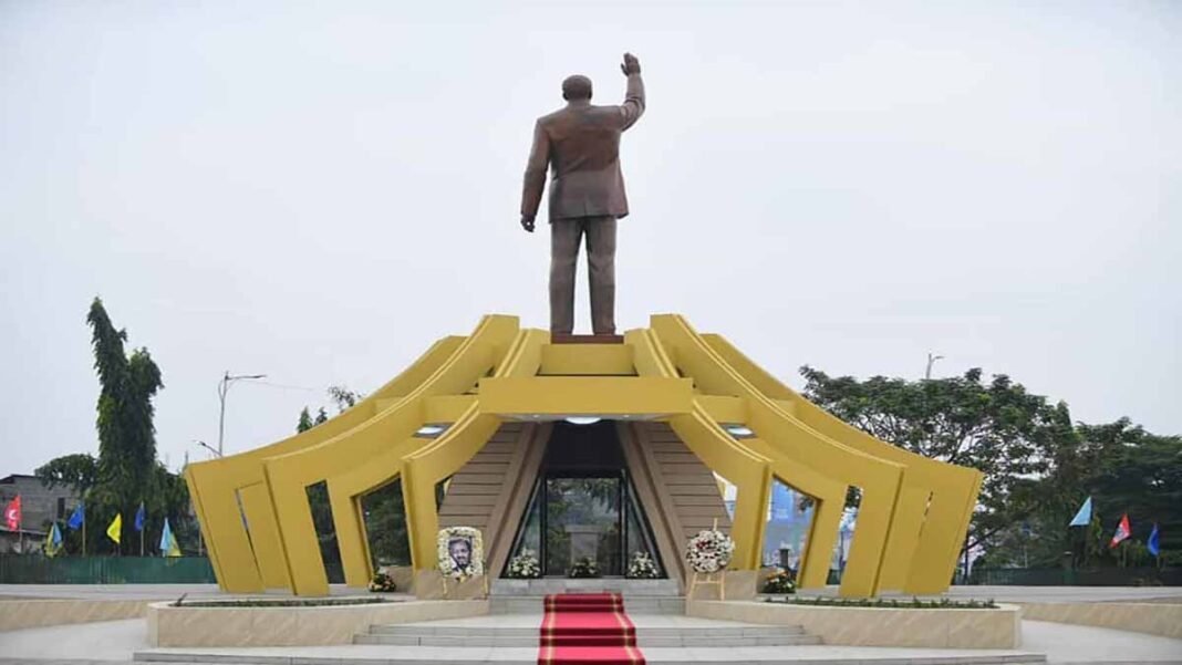 VIDEO. Les congolais rendent hommage à Patrice Lumumba VIDEO. Les congolais rendent hommage à Patrice Lumumba