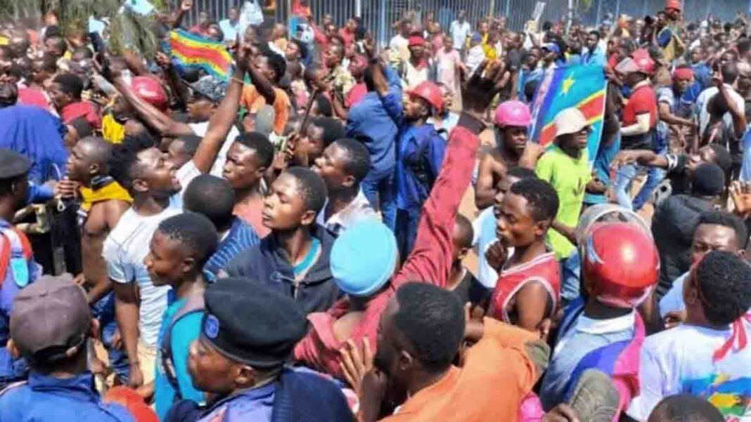 Goma : Honneurs et respect au soldat tombé à la petite barrière (Population)