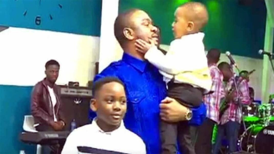 VIDEO. Mike Kalambay prend enfin la garde exclusive des enfants