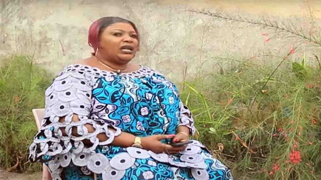 Maman Top : « Naza na mobali te » Maman Top : « Naza na mobali te »