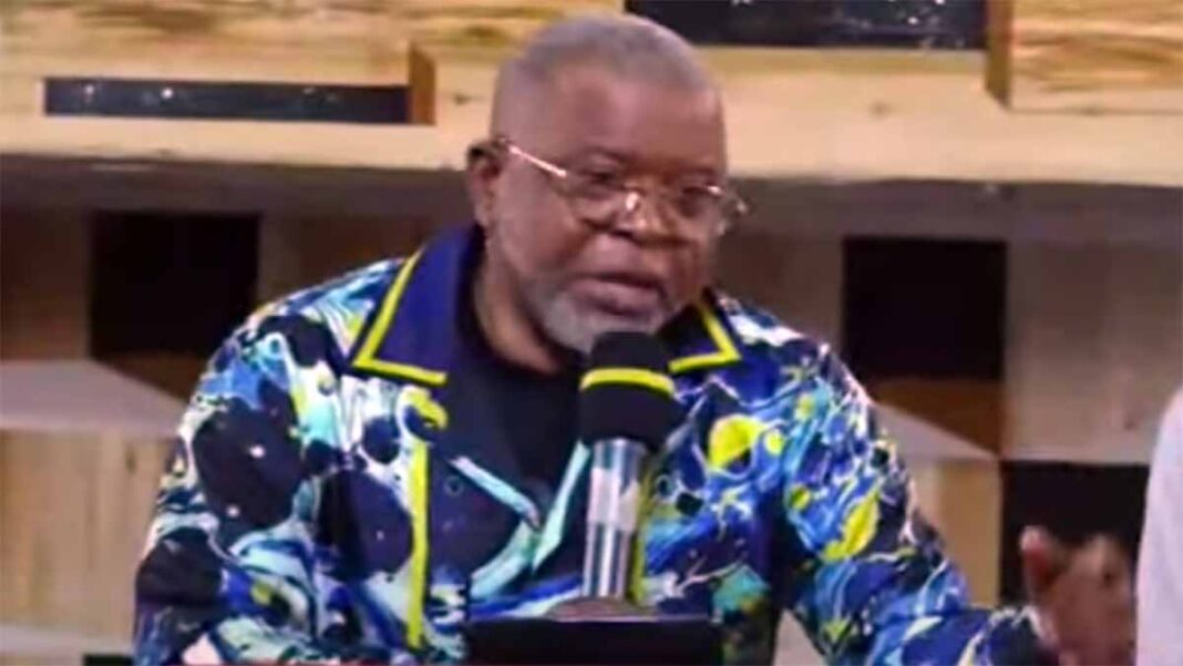 Voici L’homme en larmes : « J’ai frolé la mort… » Voici L’homme en larmes : « J’ai frolé la mort… »
