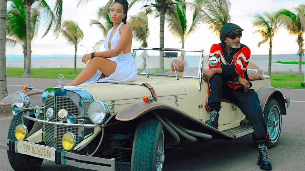 Koffi Olomide – Tshiboless (Clip Officiel)