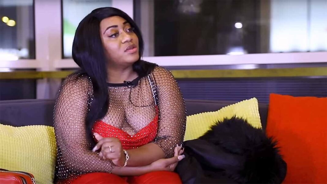 Carmen Mukulumanya victime, elle brise la peur et répond à Noella Madinga