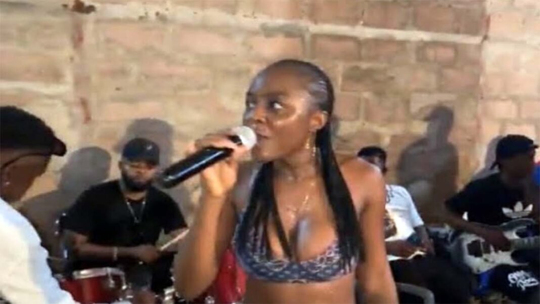 Pourquoi des internautes se plaignent de l’accoutrement de la danseuse d’Héritier Wata ?