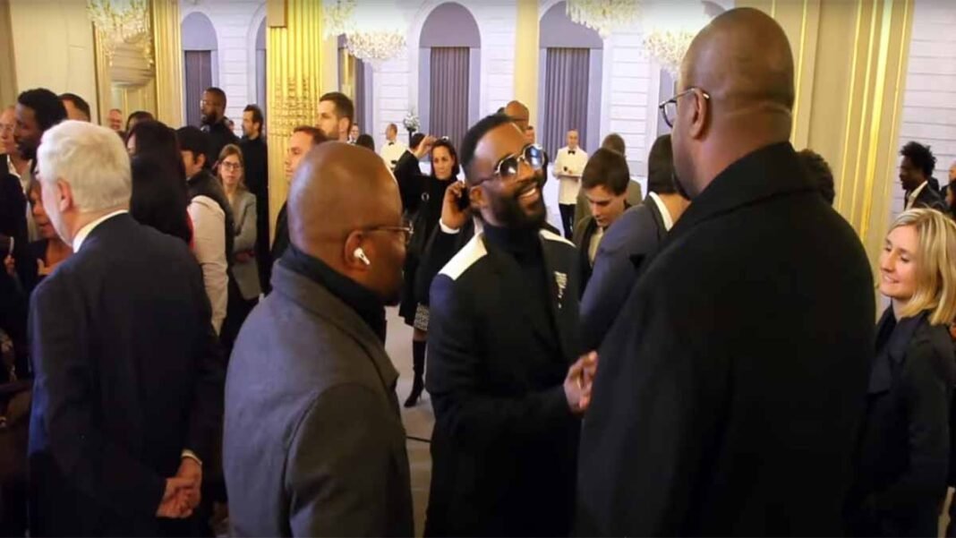 VIDEO. Fally Ipupa chez Macron