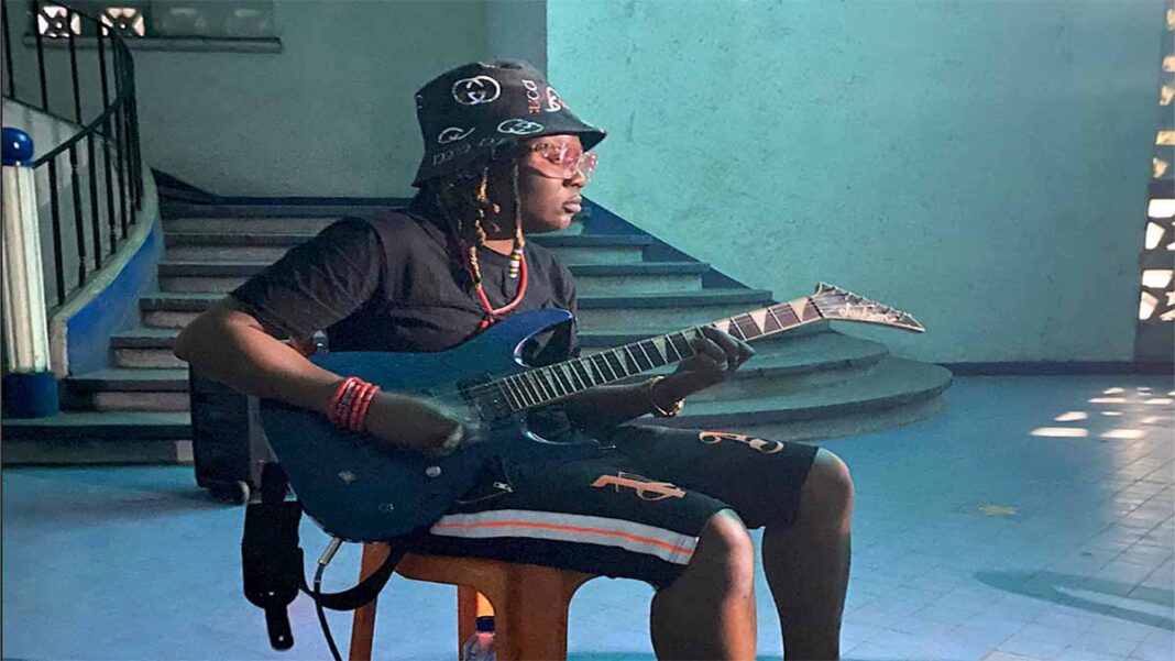 Sarah Solo quitte Werrason et rejoint… Sarah Solo quitte Werrason et rejoint…