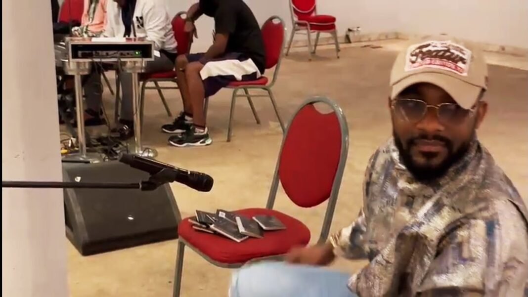 VIDEO. Petit Fally obtient un visa schengen de 4 ans grâce à Fally Ipupa. Voici la liste complète !