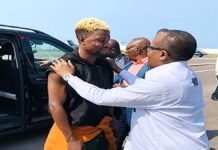 Suspendu, puis viré de rayon sports de Kigali : Héritier Luvumbu accueilli en héros à Kinshasa